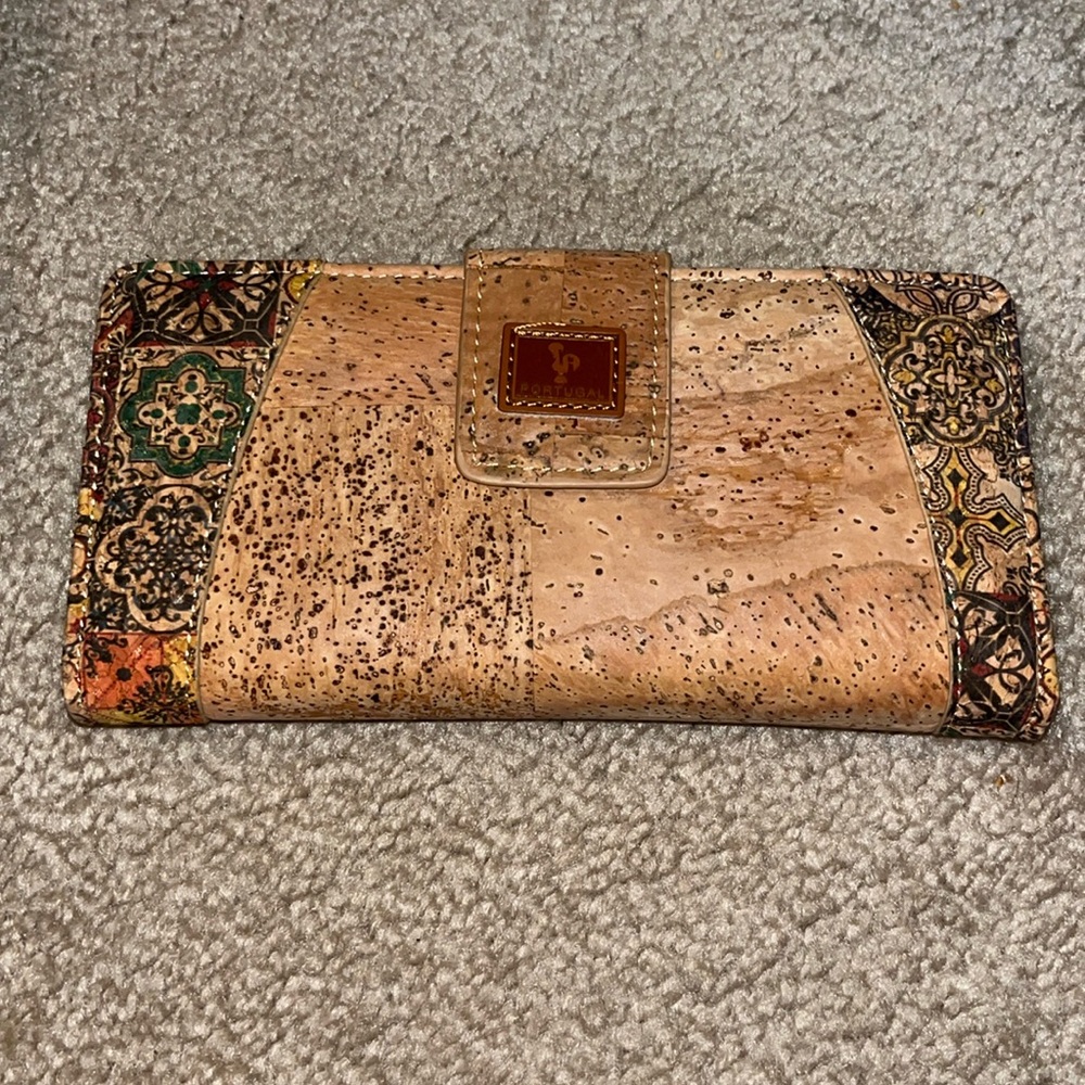 Portuguese women cork wallet